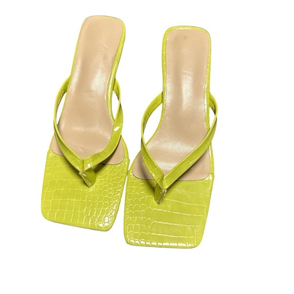 Shoes - Lime Green Women's Sandals with Kitten Heel NWOT Size 6/36